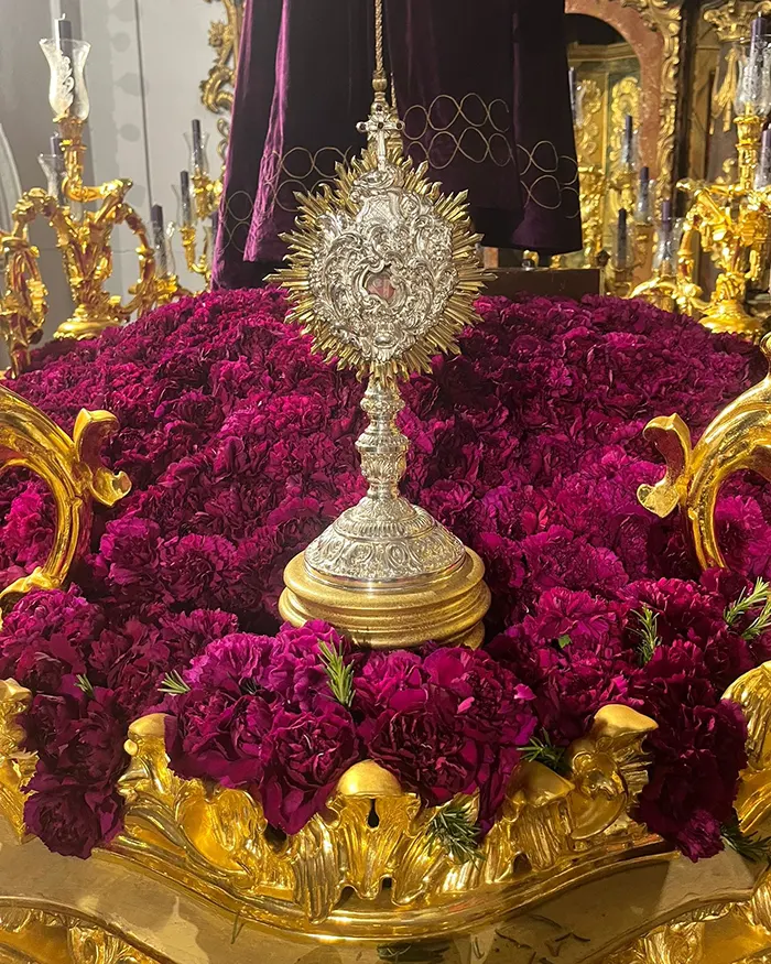 Relicario de san Juan de la Cruz (Orfebrería Bernet, 2015). Foto extraída de las redes sociales de la Hermandad del Consuelo.