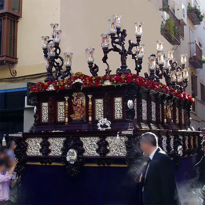 Nuevo paso de la Tercera Caída de Sanlúcar, adquirido a la Hermandad de la Piedad y Estrella de Jaén (en la foto se ha suprimido el misterio de la Presentación jienense para evitar confusiones). Foto original: Manuel Quesada Titos. Retoque: El Sanluquilla.